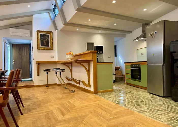Spacious Loft In Aventine Area Apartamento *